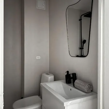 Newly Renovated Flat In Ullanlinna * Helsínquia