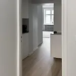 Newly Renovated Flat In Ullanlinna *